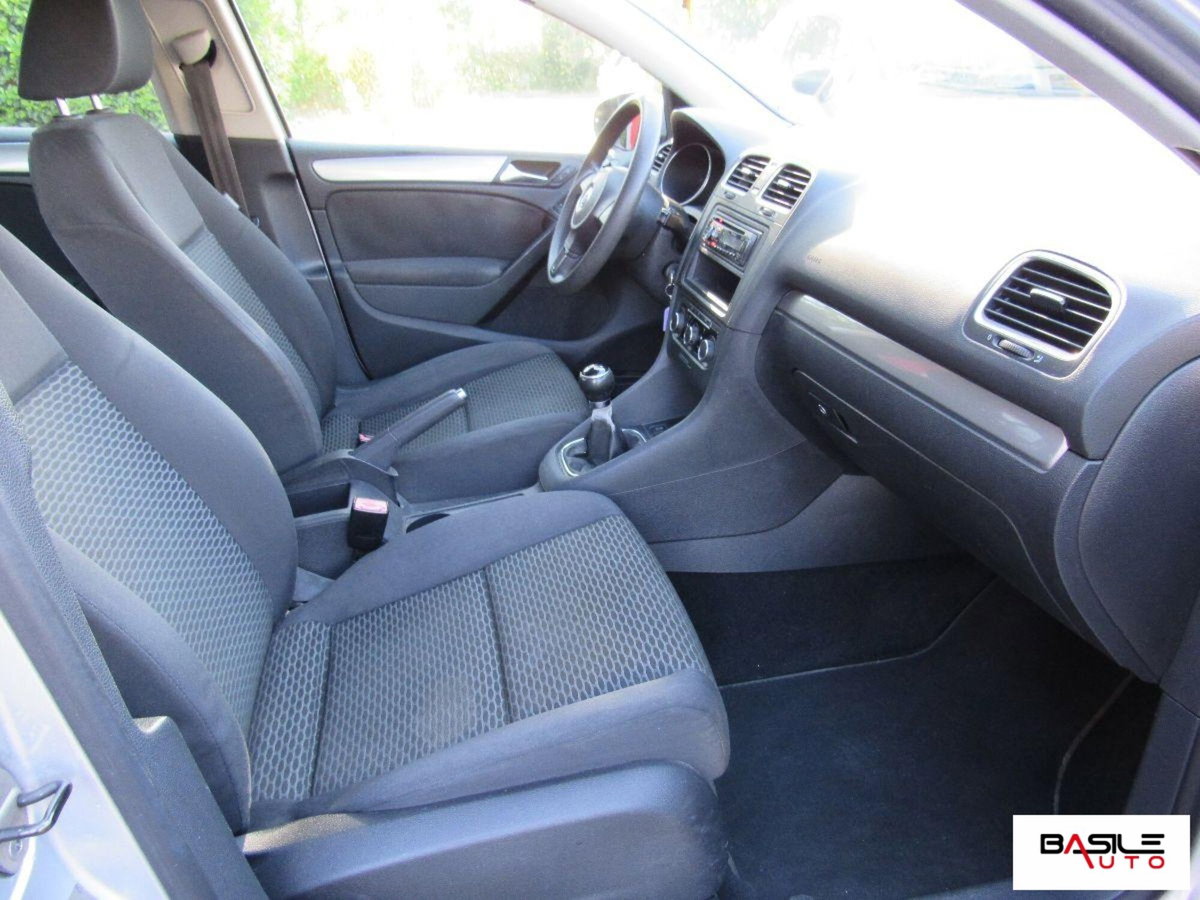 Volkswagen Golf 1.6 TDI DPF 5p. Highline (9)