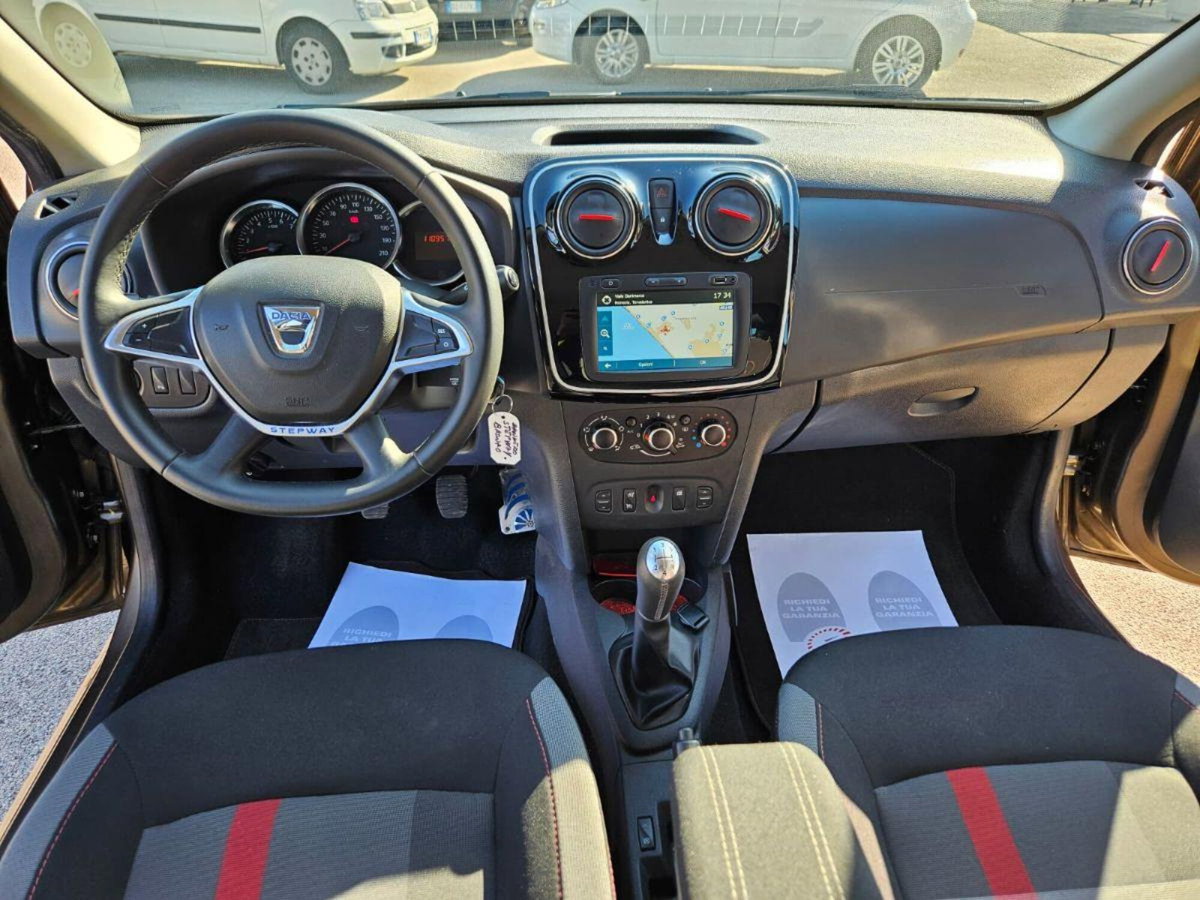 Dacia Sandero Stepway 1.5 dCi 90CV (11)
