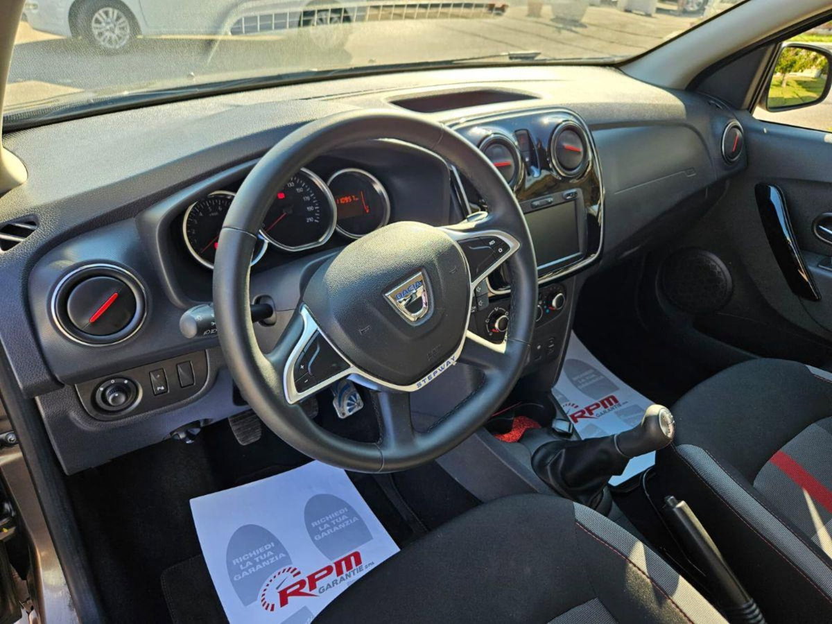 Dacia Sandero Stepway 1.5 dCi 90CV (12)