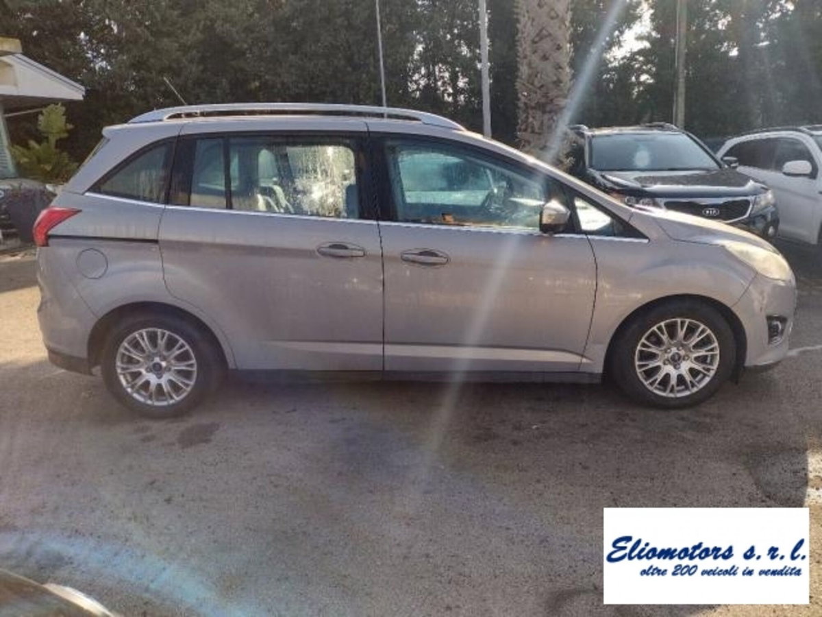Ford C-Max 2.0 TDCi 163CV Titanium (3)