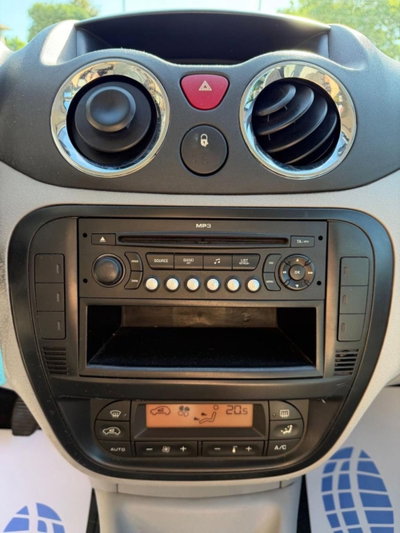Citroen C3 1.1 airdream Elegance (16)