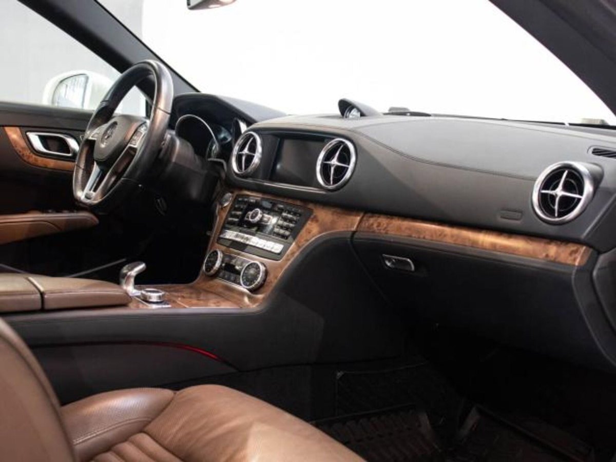 Mercedes-Benz SL 350 (14)
