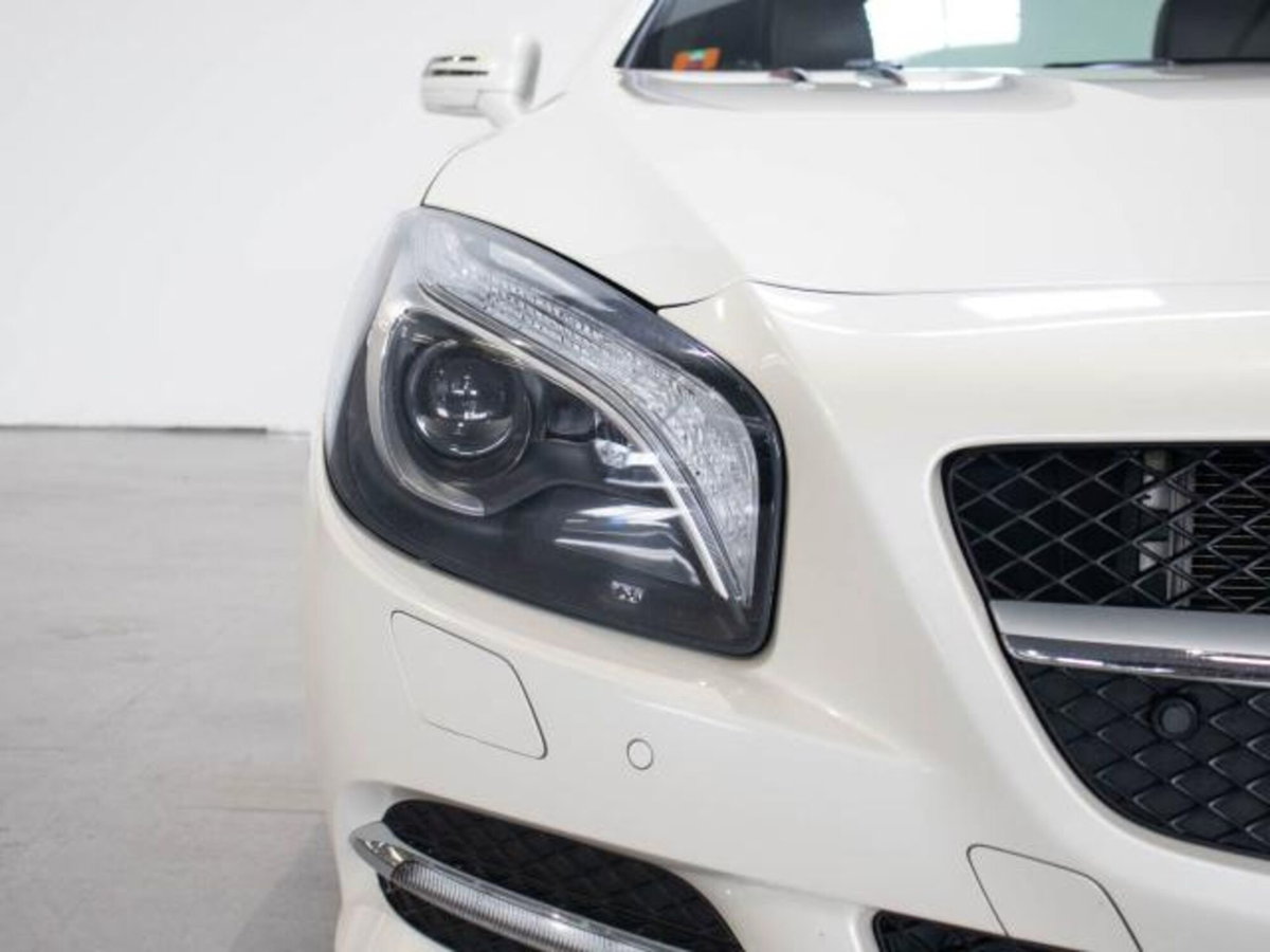 Mercedes-Benz SL 350 (9)