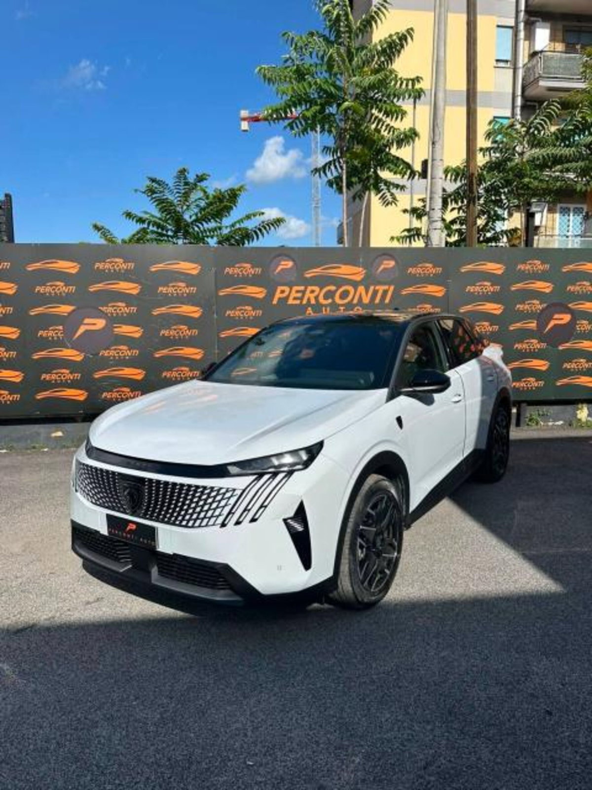Peugeot 3008 HYbrid4 (2)
