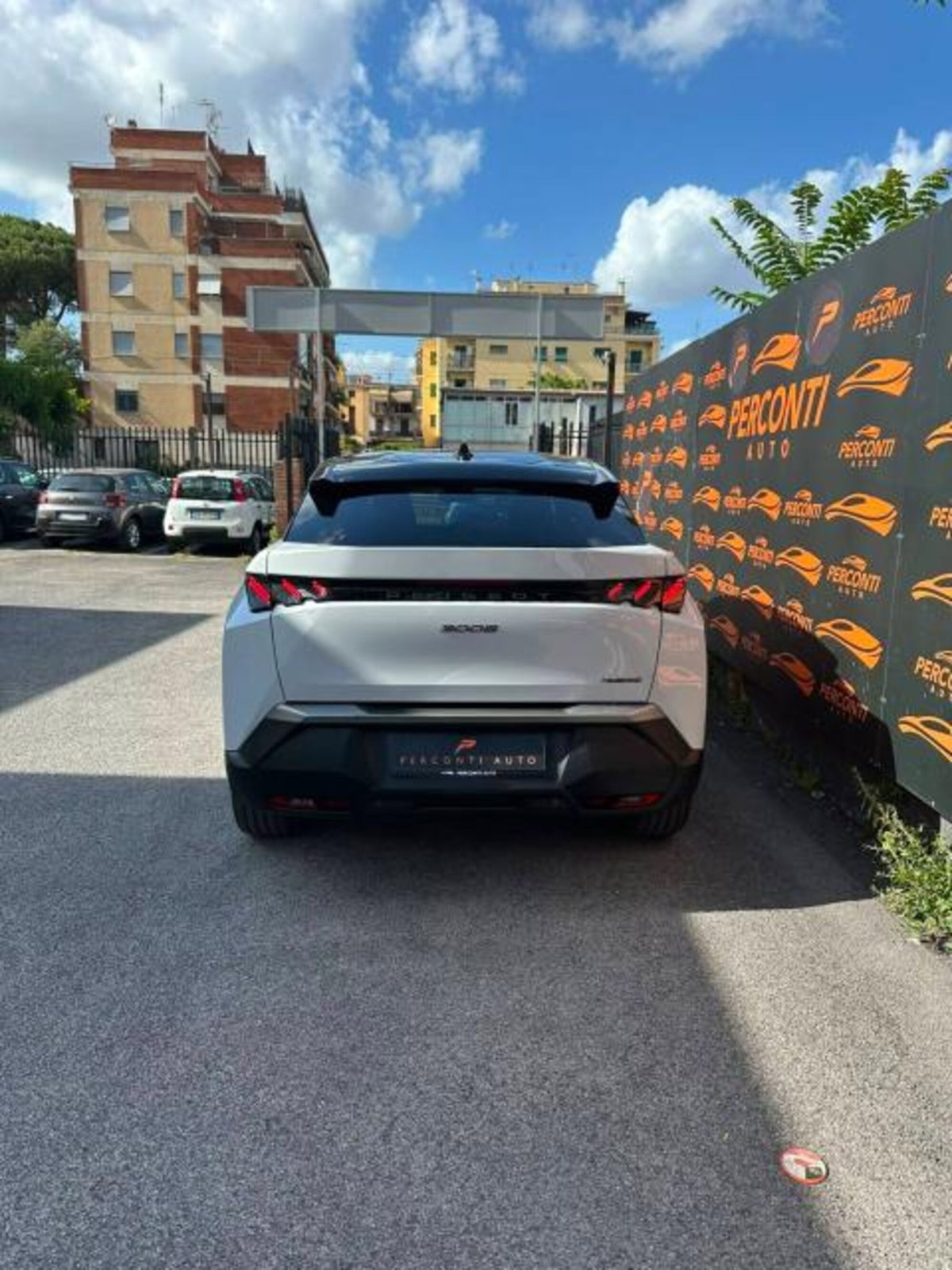 Peugeot 3008 HYbrid4 (3)