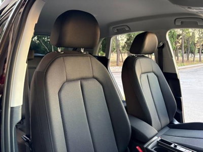 Audi Q3 35 TDI quattro S tronic Business (10)