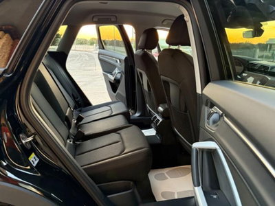 Audi Q3 35 TDI quattro S tronic Business (11)