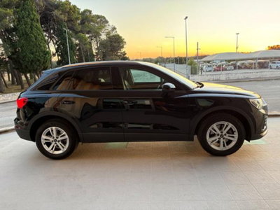Audi Q3 35 TDI quattro S tronic Business (4)