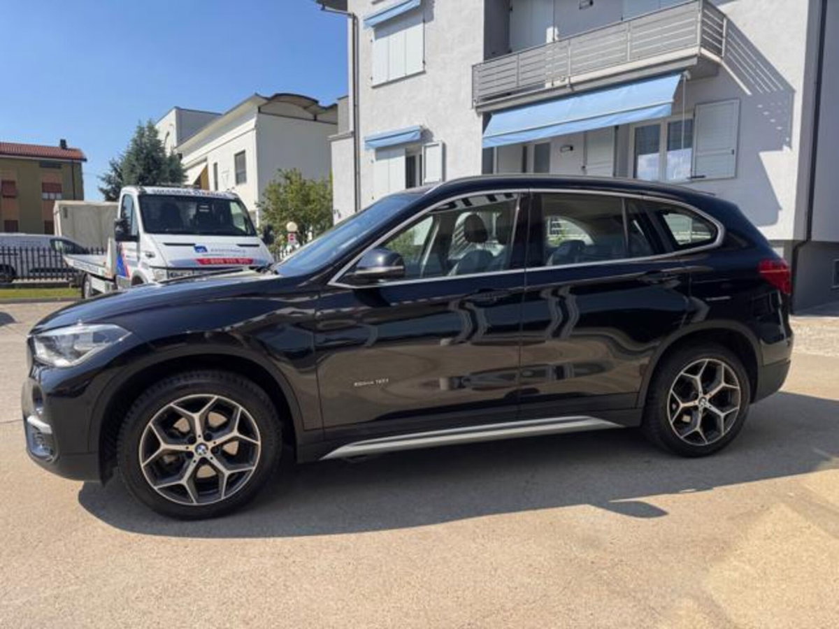 BMW X1 sDrive18i X Line (4)