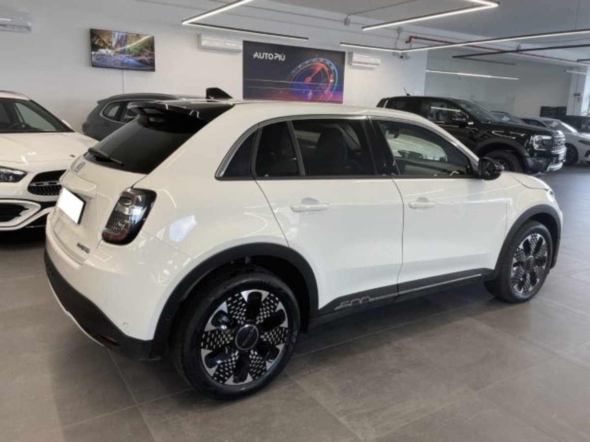 Fiat 600 1.2 hybrid La Prima 110cv auto (10)