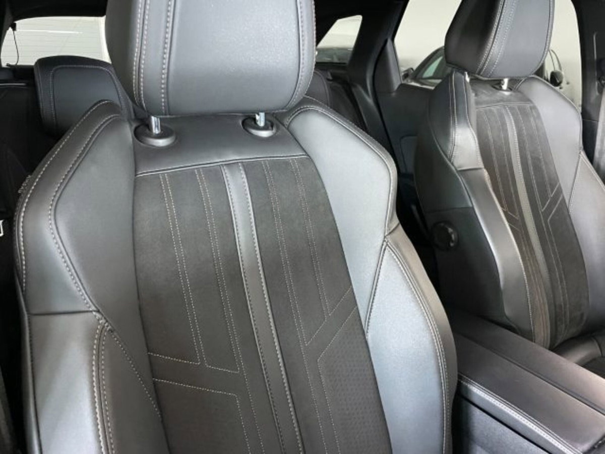 Peugeot 3008 BlueHDi 130 S&S EAT8 GT Pack (18)