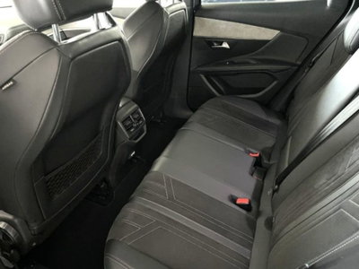 Peugeot 3008 BlueHDi 130 S&S EAT8 GT Pack (4)