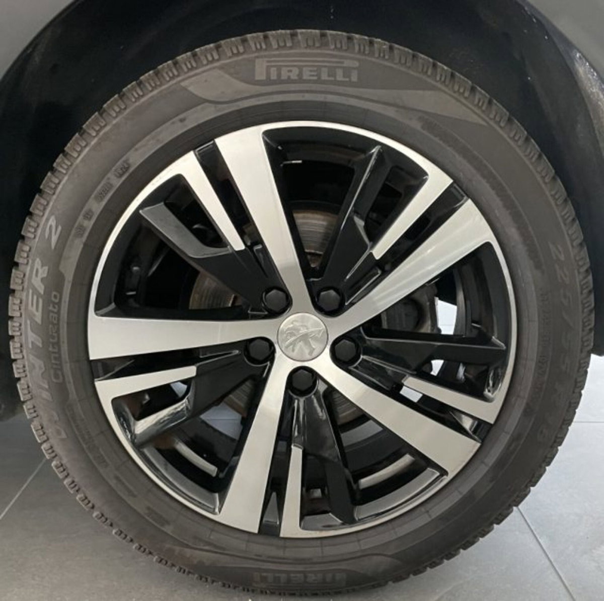 Peugeot 3008 BlueHDi 130 S&S EAT8 GT Pack (9)