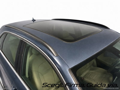 Audi Q3 2.0 TDI 120 CV (9)