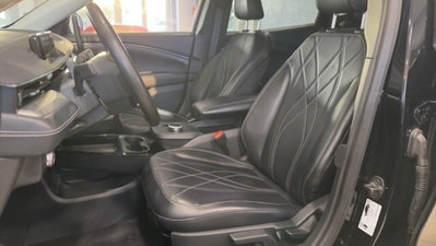 Ford Mustang Mach-E Standard 269CV (9)