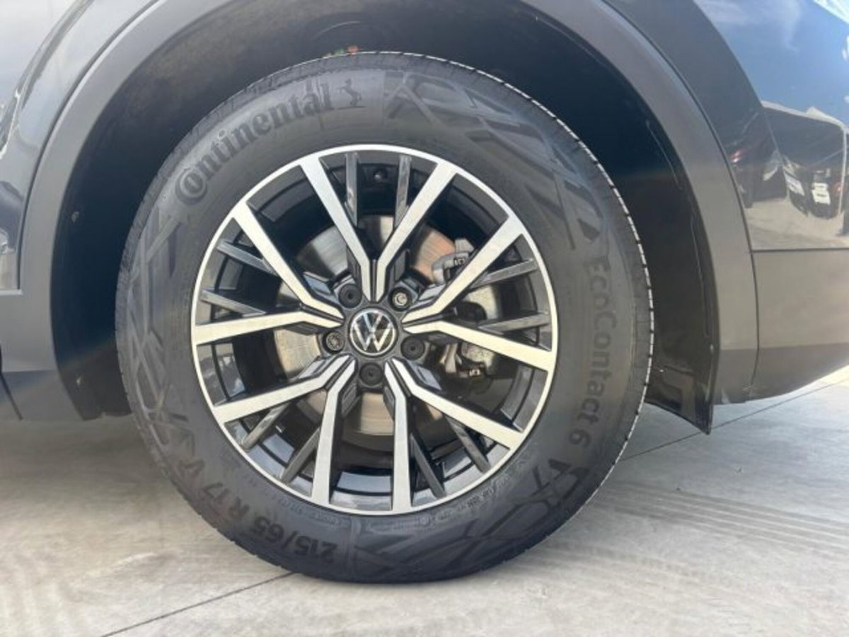 Volkswagen Tiguan 2.0 TDI 150 CV SCR DSG 4MOTION Life (15)