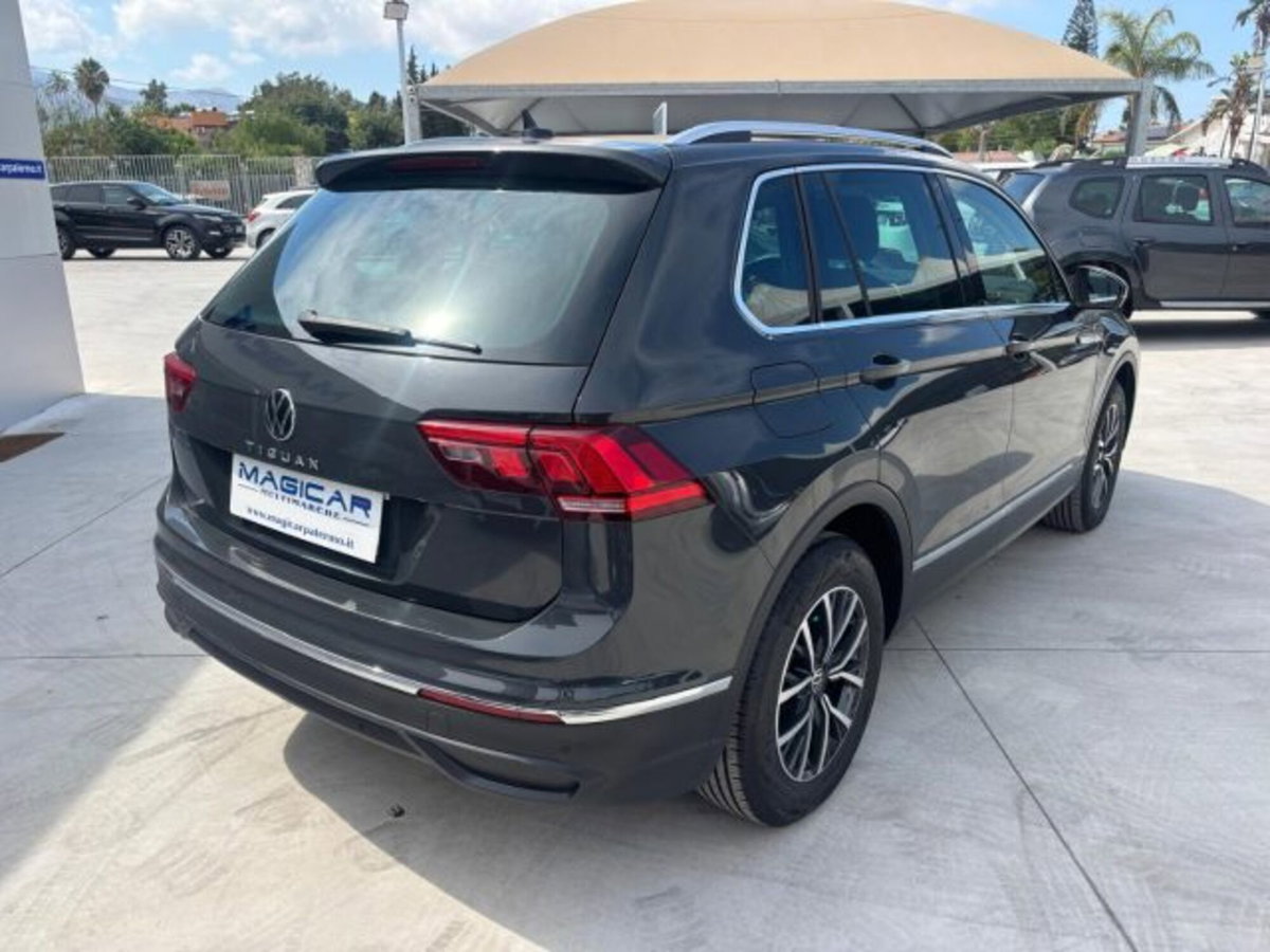 Volkswagen Tiguan 2.0 TDI 150 CV SCR DSG 4MOTION Life (5)