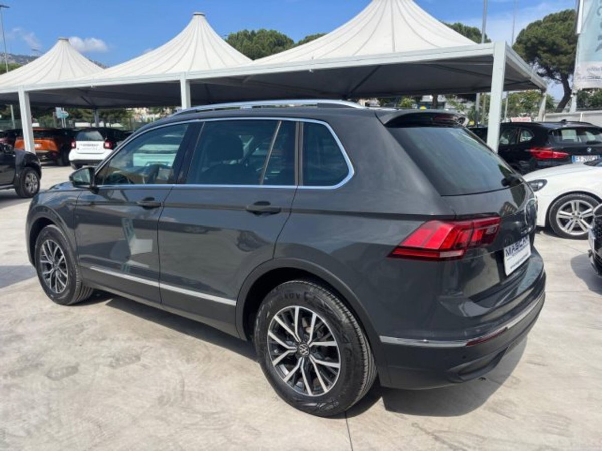 Volkswagen Tiguan 2.0 TDI 150 CV SCR DSG 4MOTION Life (6)