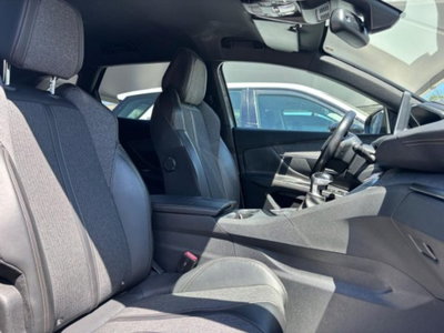 Peugeot 3008 BlueHDi 130 S&S EAT8 GT Line (10)