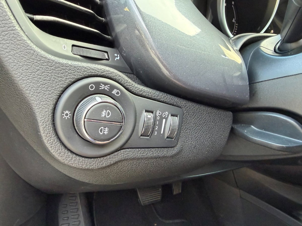 Fiat 500X 1.4 MultiAir 140 CV DCT Lounge (19)