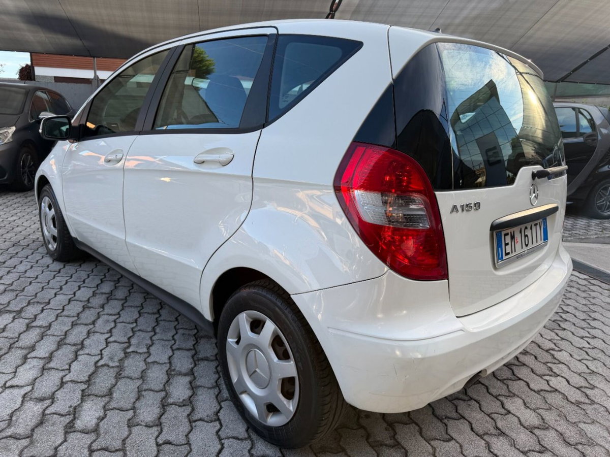 Mercedes-Benz Classe A 160 BlueEFFICIENCY Special Edition (3)