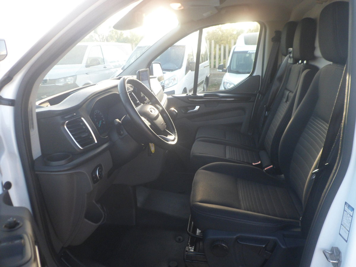 Ford Transit Custom Furgone transit custom V710 320 2.0 ecoblue 170cv Sport L1H1 A8 (11)