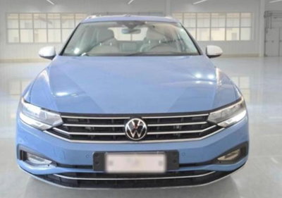 Volkswagen Passat Variant 2.0 TDI SCR 200 CV 4MOTION DSG Executive (5)