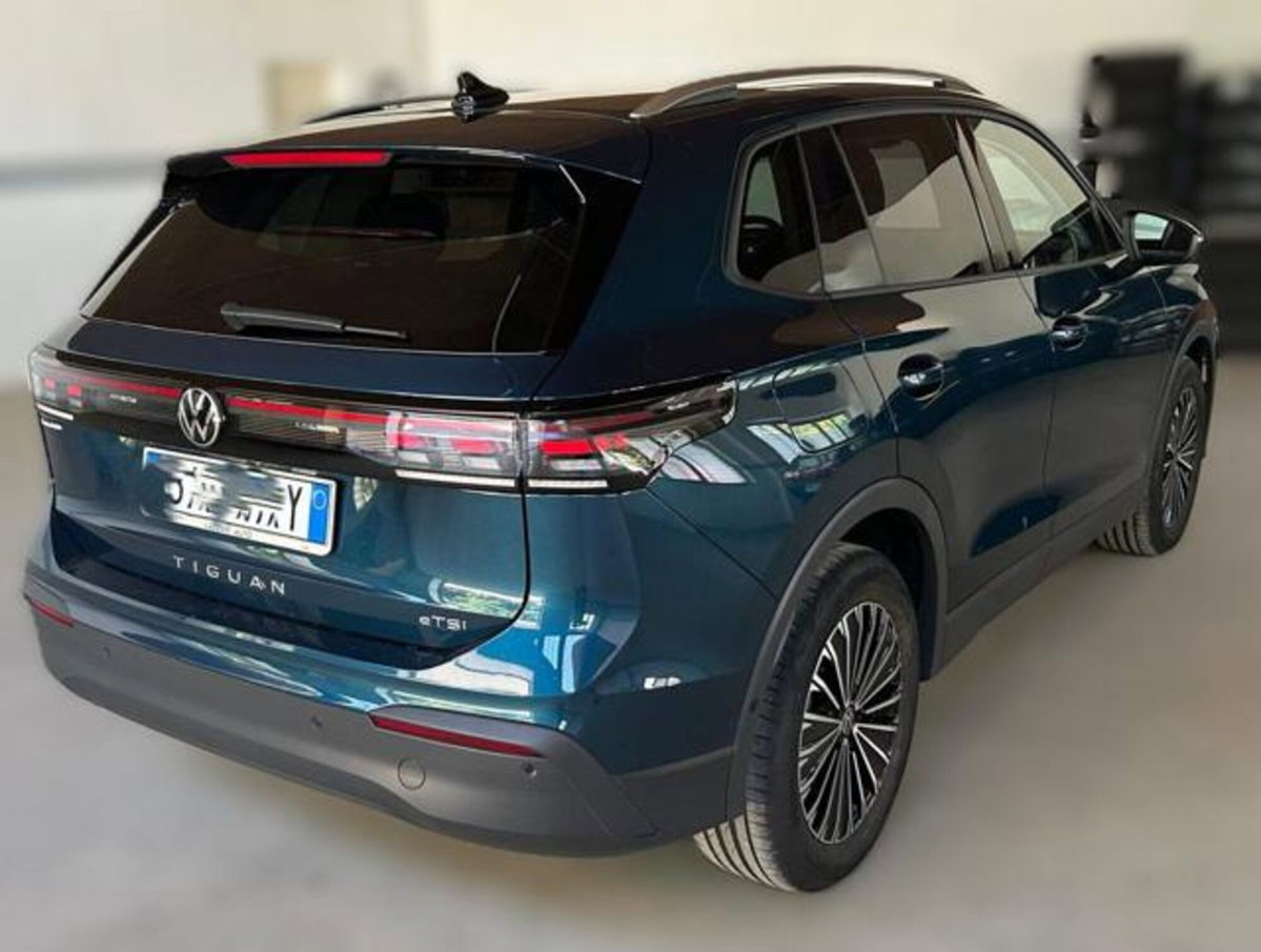 Volkswagen Tiguan 1.5 etsi Life 150cv dsg (6)