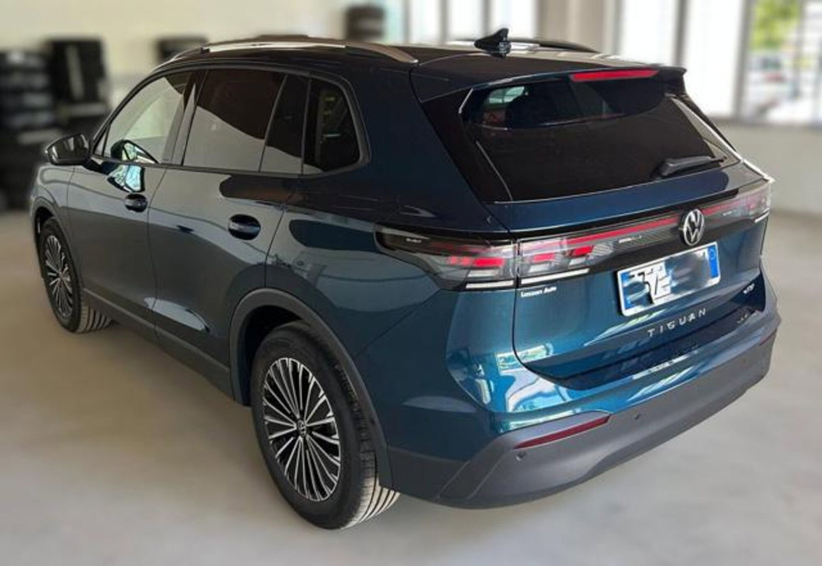 Volkswagen Tiguan 1.5 etsi Life 150cv dsg (8)
