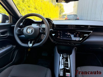 Alfa Romeo Junior 1.2 ibrida Speciale 145cv edct6 (9)