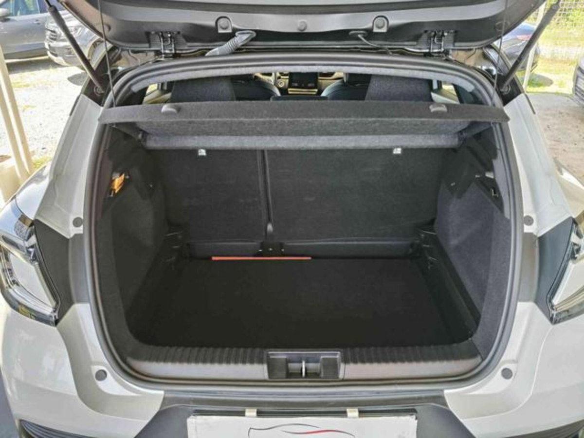 Renault Captur TCe 90 CV Techno (13)