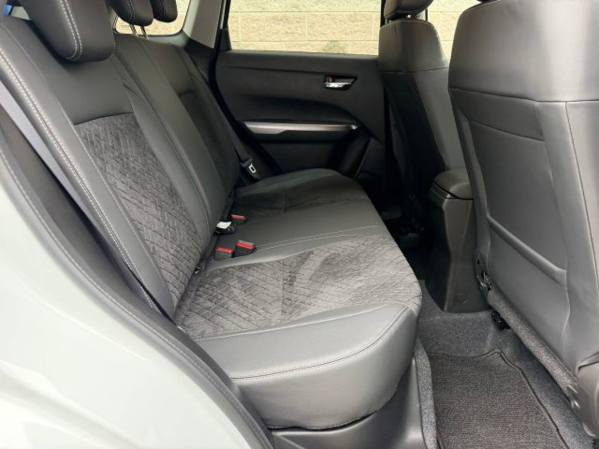 Suzuki Vitara 1.4h Top 2wd 110cv (16)