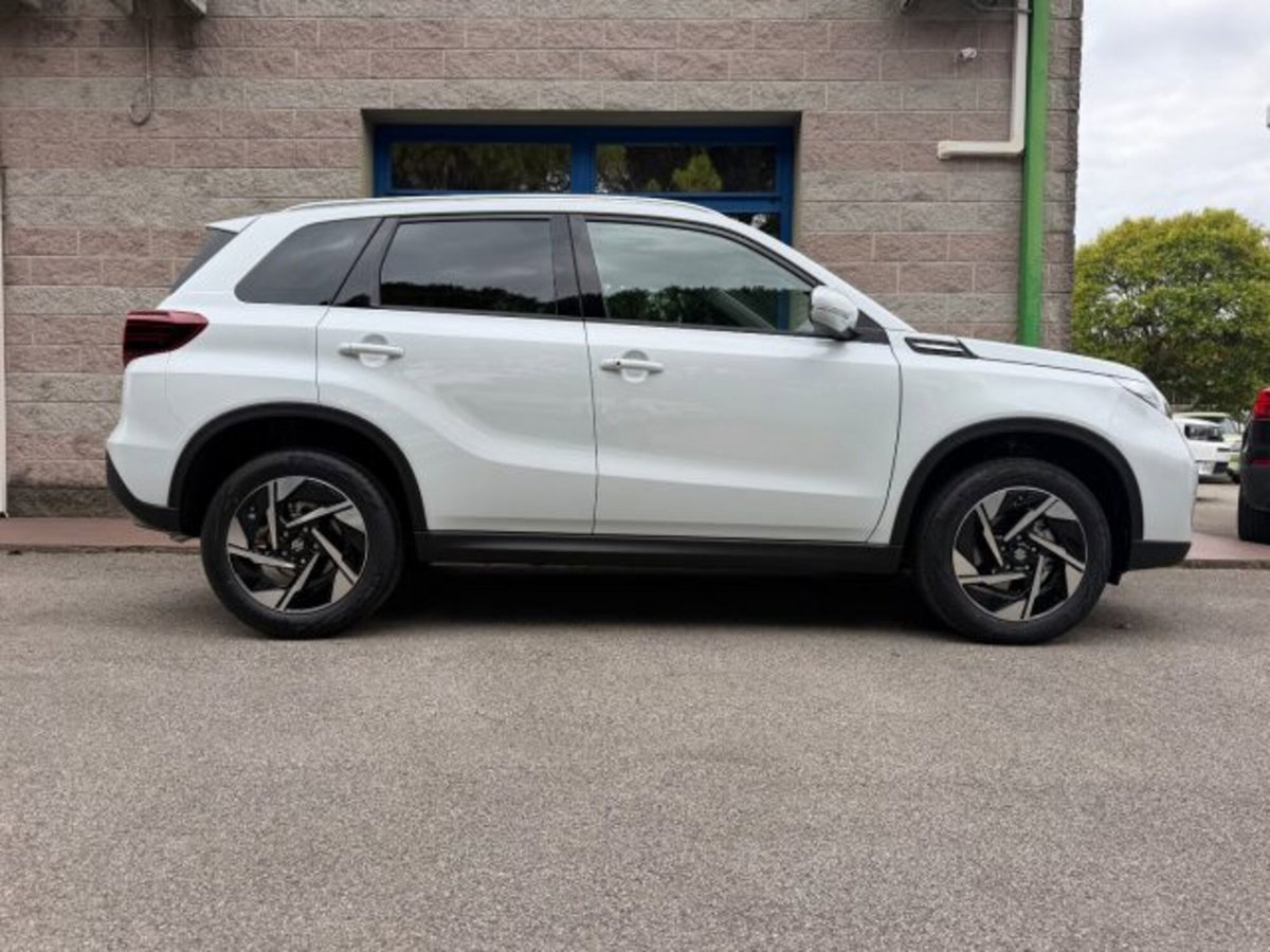 Suzuki Vitara 1.4h Top 2wd 110cv (2)