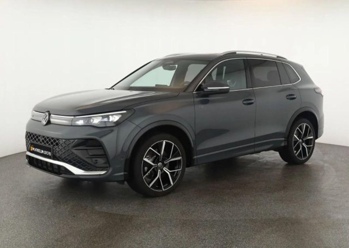Volkswagen Tiguan 2.0 tsi R-Line 4motion 265cv dsg (17)