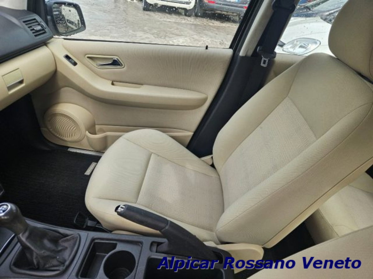 Mercedes-Benz Classe A 160 Elegance (10)