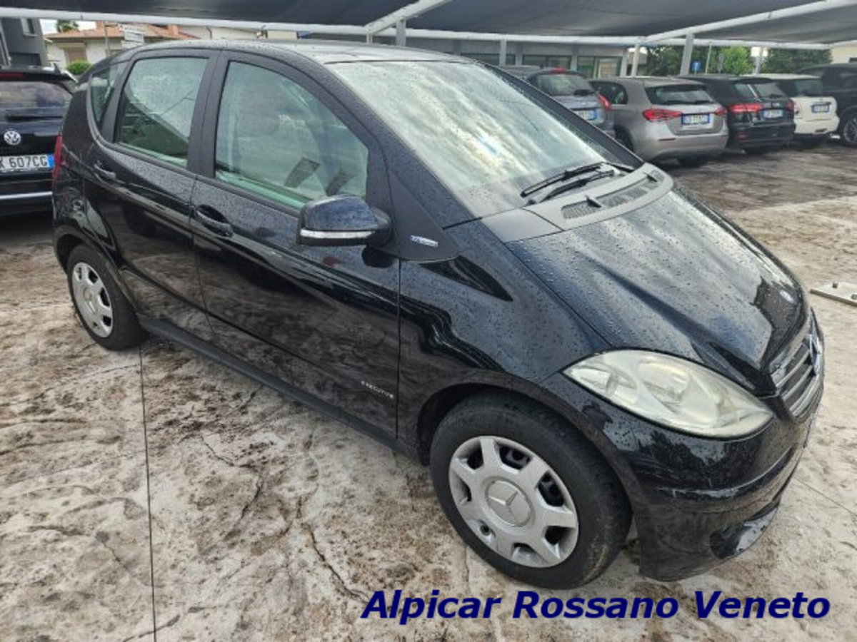 Mercedes-Benz Classe A 160 Elegance (18)