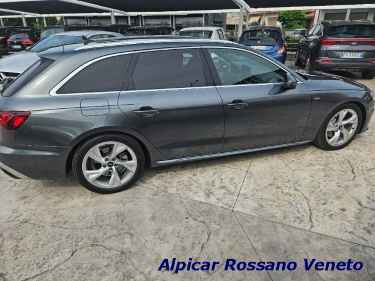 Audi A4 Avant 40 TDI quattro S tronic S line edition (10)