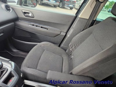 Peugeot 5008 1.6 HDi 112CV Family (14)