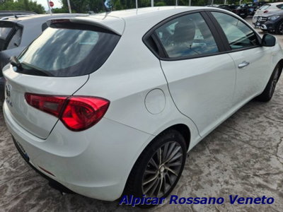 Alfa Romeo Giulietta 1.4 Turbo Distinctive Gpl 120cv (16)