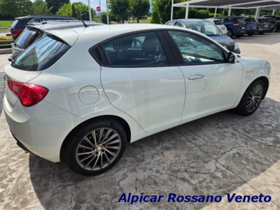 Alfa Romeo Giulietta 1.4 Turbo Distinctive Gpl 120cv (7)