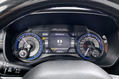Ram Ram Pick-up Ram 1500 5.7 V8 Crew Cab Limited Night Edition 395cv at8 (10)