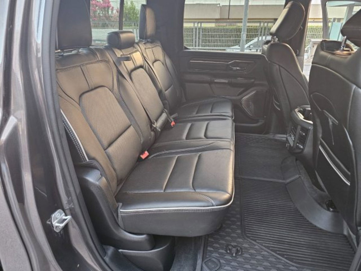 Ram Ram Pick-up Ram 1500 5.7 V8 Crew Cab Limited Night Edition 395cv at8 (13)