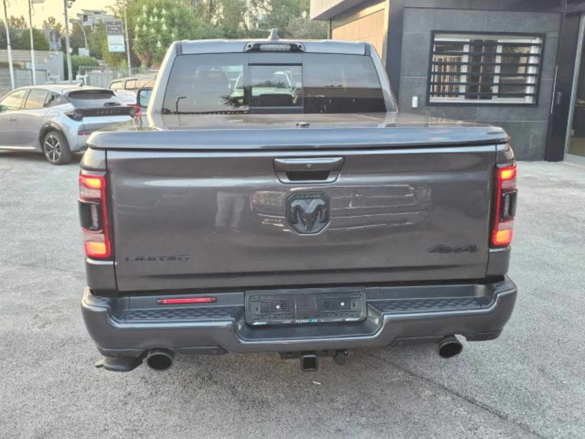 Ram Ram Pick-up Ram 1500 5.7 V8 Crew Cab Limited Night Edition 395cv at8 (4)