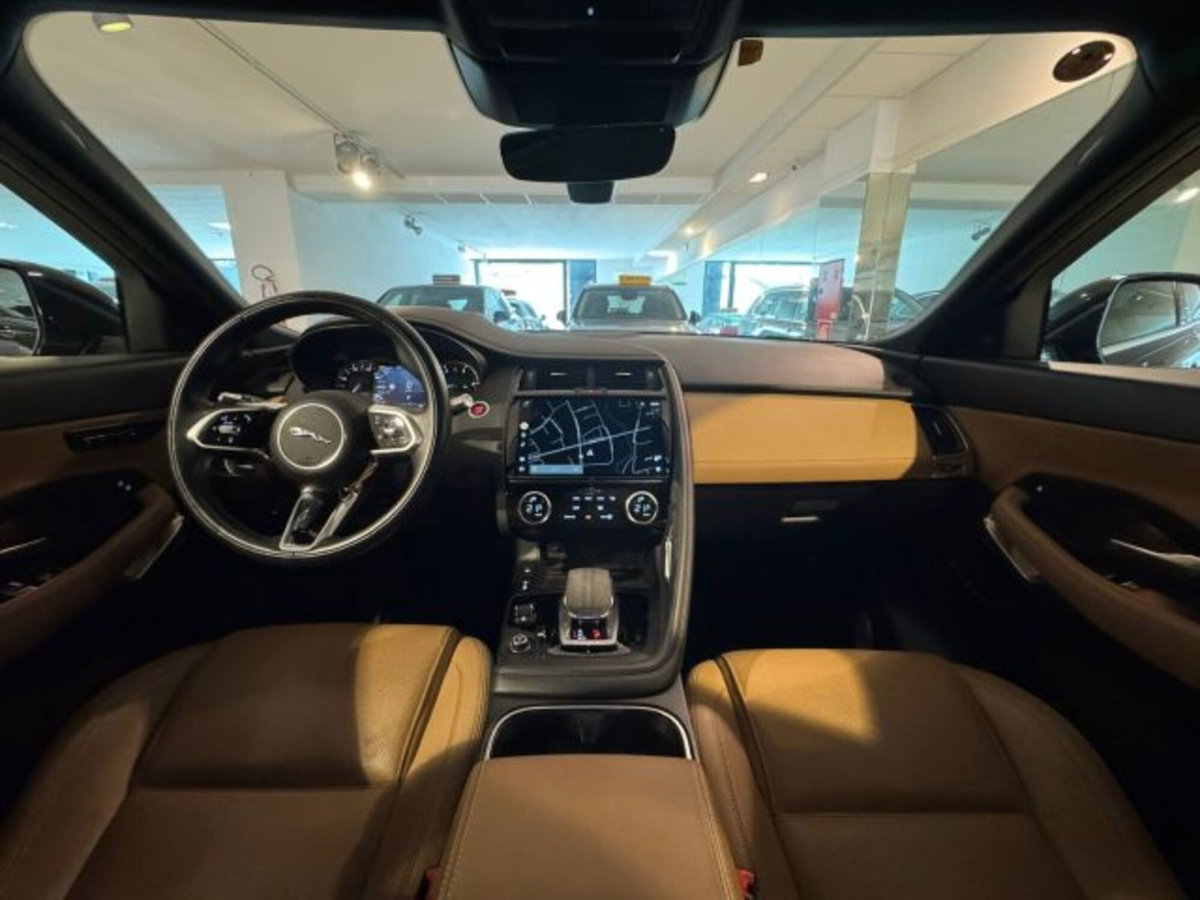 Jaguar E-Pace 2.0d i4 mhev R-Dynamic S awd 163cv auto (12)
