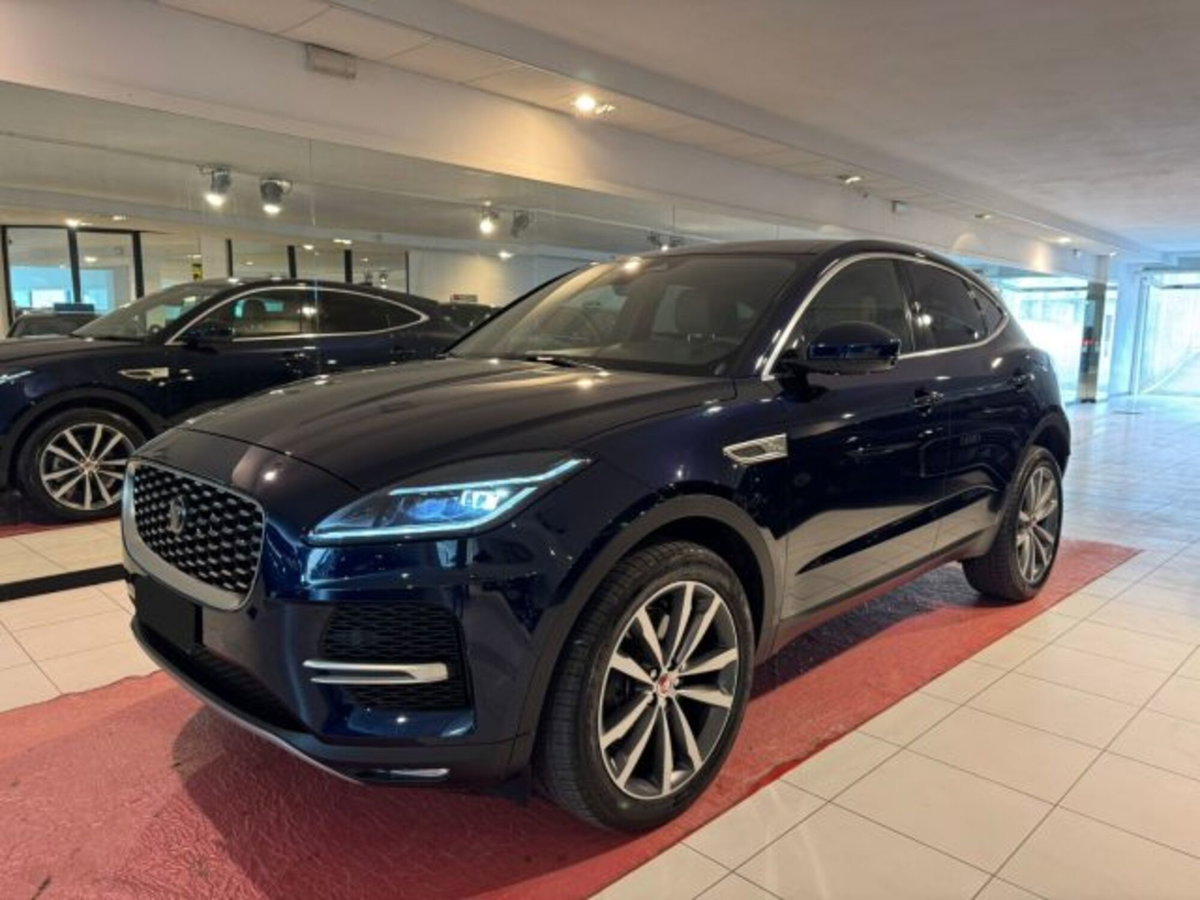 Jaguar E-Pace 2.0d i4 mhev R-Dynamic S awd 163cv auto (3)