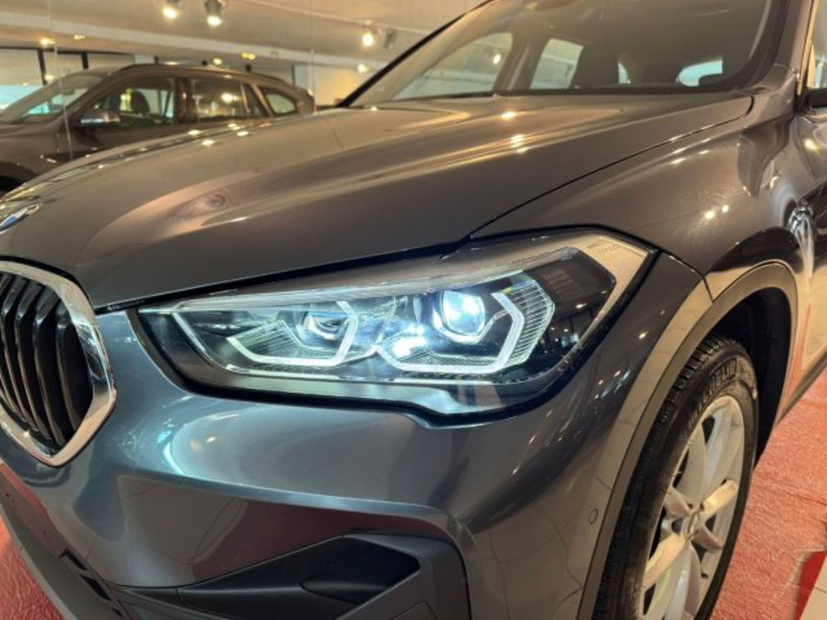 BMW X1 xDrive18d (4)