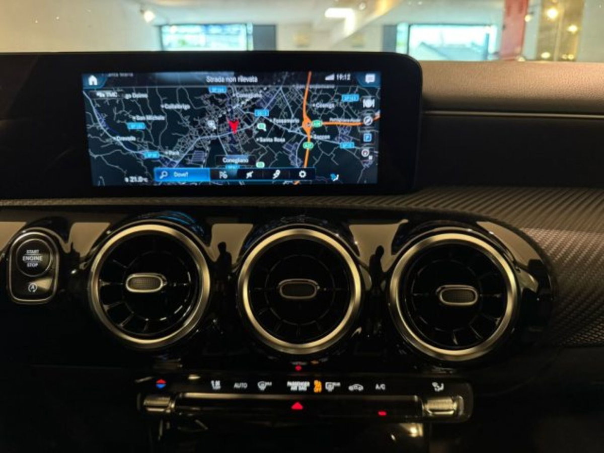 Mercedes-Benz CLA Shooting Brake 200 d Advanced auto (15)
