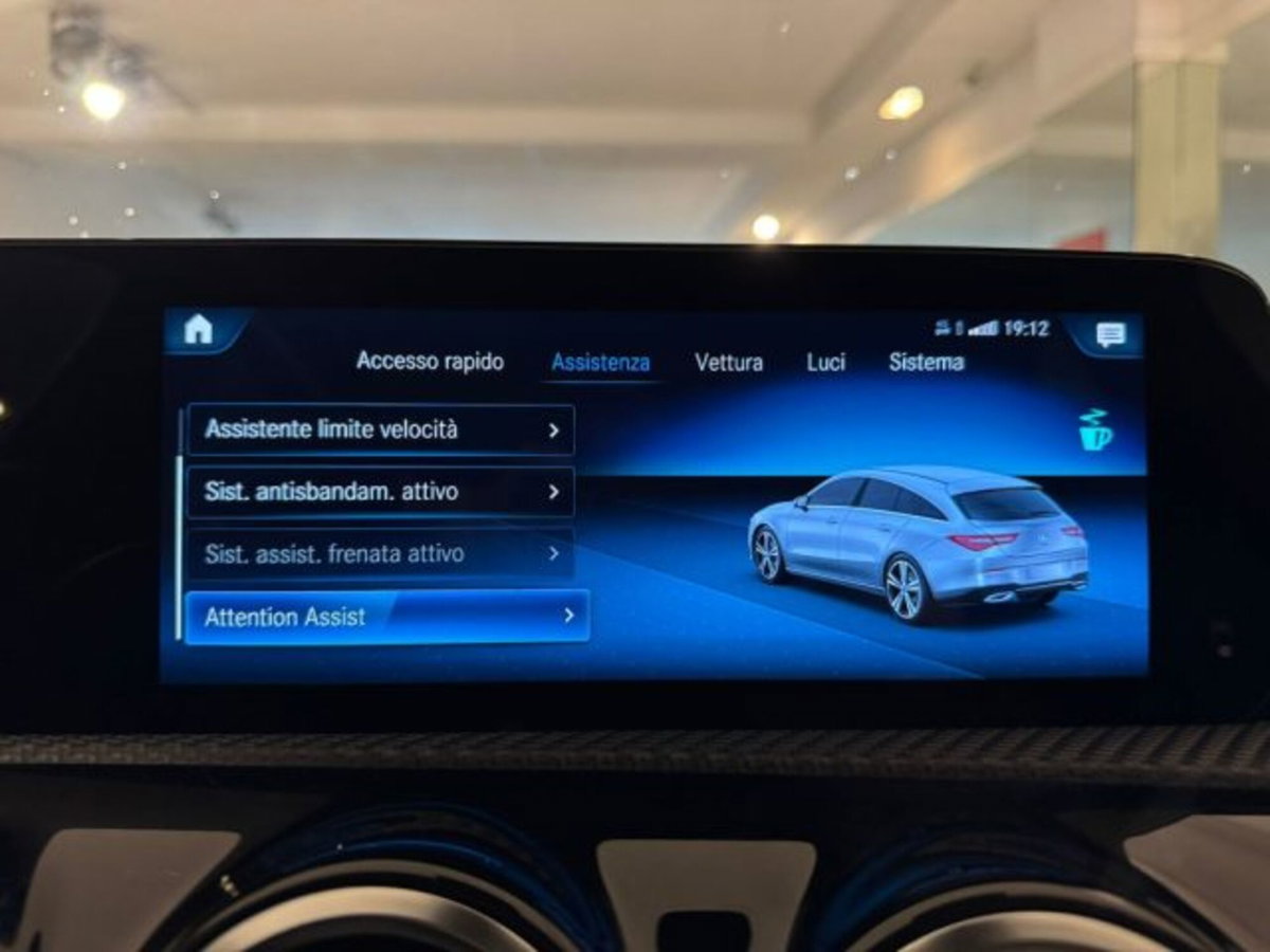 Mercedes-Benz CLA Shooting Brake 200 d Advanced auto (17)