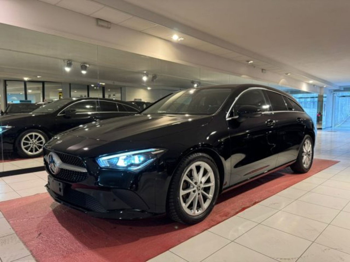 Mercedes-Benz CLA Shooting Brake 200 d Advanced auto (3)