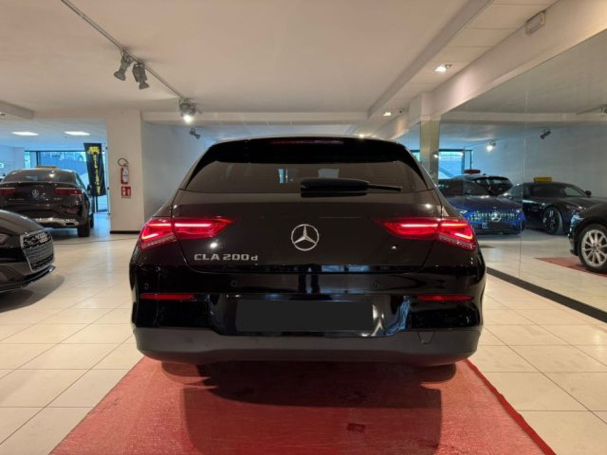 Mercedes-Benz CLA Shooting Brake 200 d Advanced auto (6)